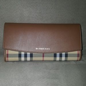 Brand new tan Burberry woman's wallet